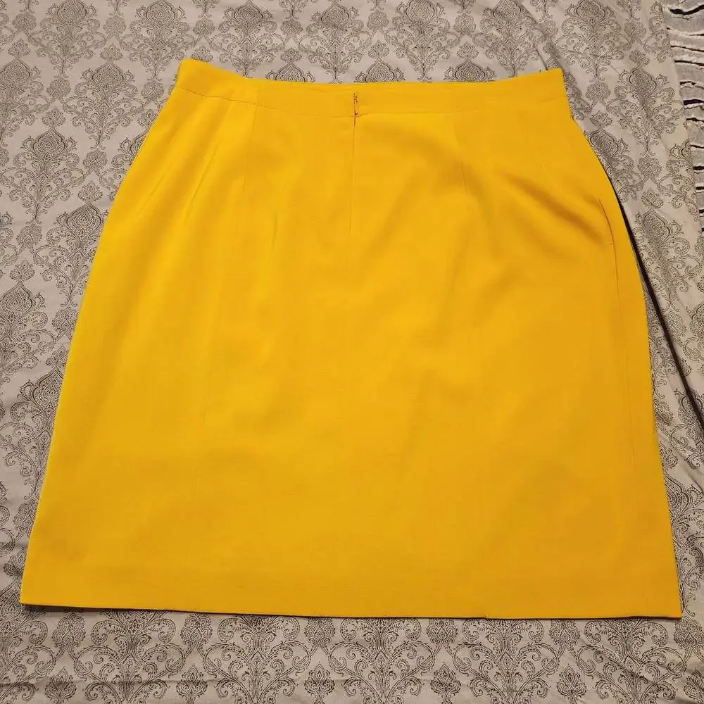 JM Studio by John Meyer Yellow Lined Mini Skirt with Front Slits Size 16